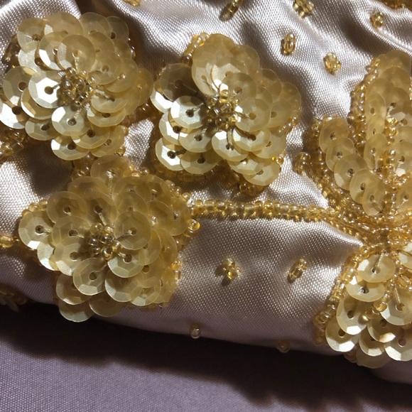 Vintage Mini Sequin Purse with Cross Body Chain - Picture 5 of 10